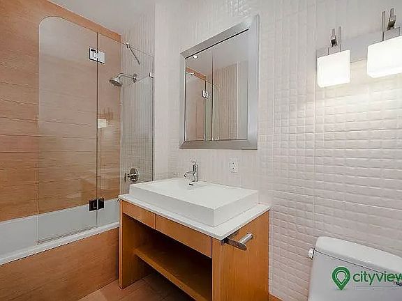 3rd image of 156 Hope St APT 3F