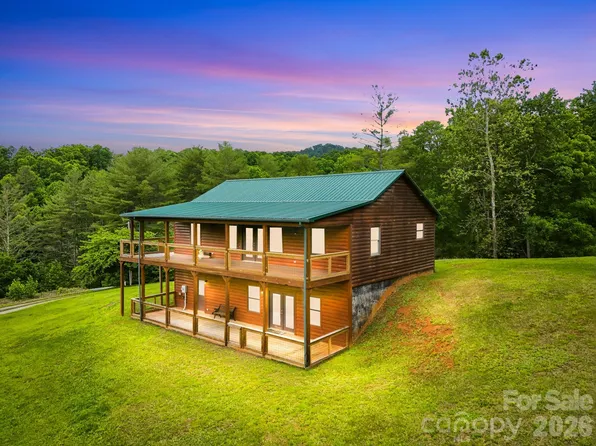 168 Barefoot Cv, Burnsville, NC 28714