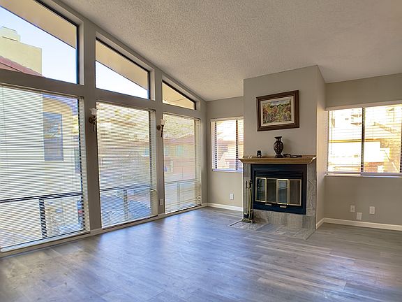 5th image of 215 Canyon Terrace Dr #1