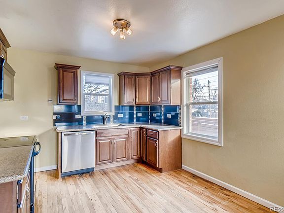 4th image of 1410 N Uinta St