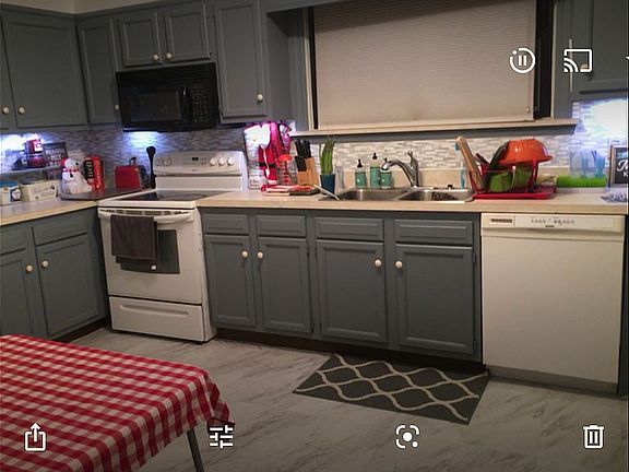 2nd image of 21 Woodland Dr