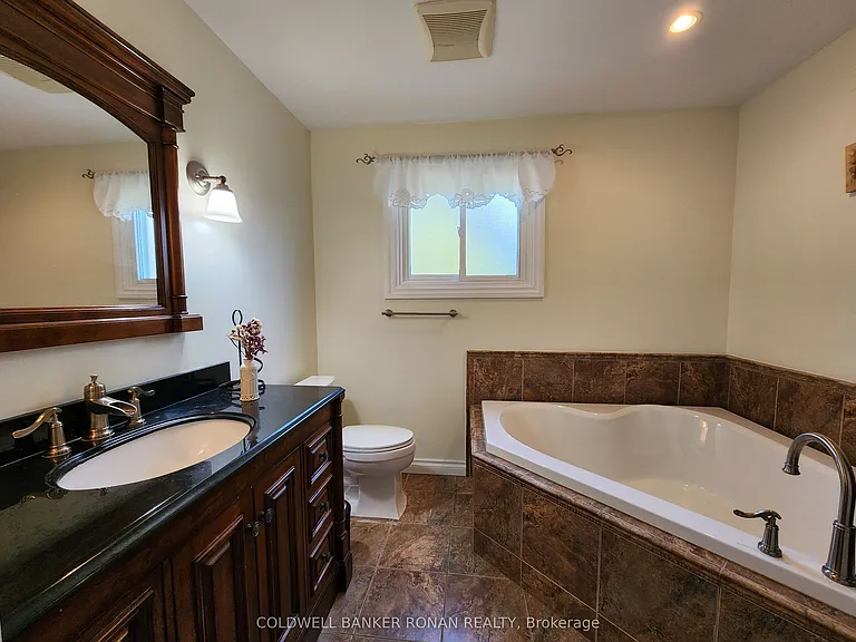 225 Lime Kiln Rd — Photo 5
