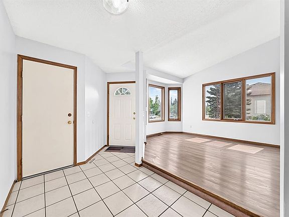 4th image of 434 E Millrise Dr SW