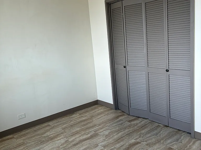 2921 Winam Ave #204 — Photo 12