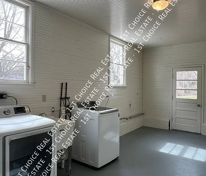 1553 Hatch Rd — Photo 32