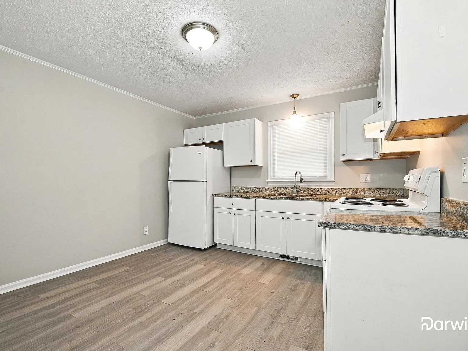 3 bed, 1.5 bath, 1108 sqft, $1,670 — Photo 4