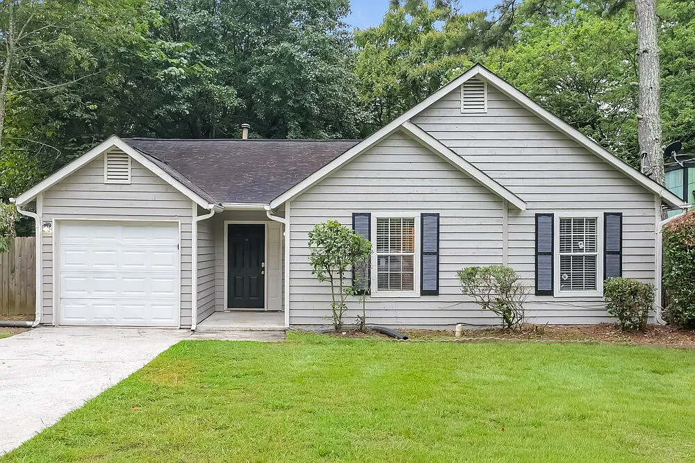 3 bed, 2.0 bath, 1232 sqft, $1,730 — Photo 1