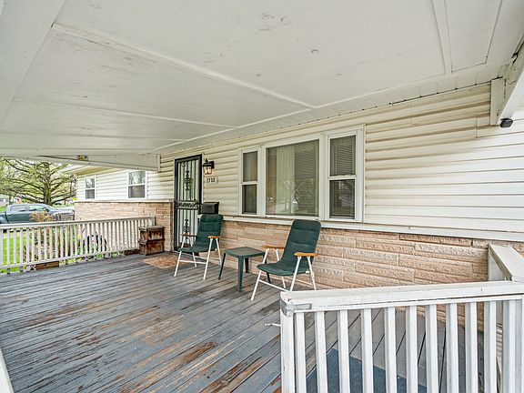 4th image of 1732 Dayton Ave