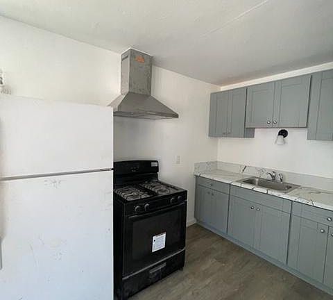2nd image of 4134 40th St