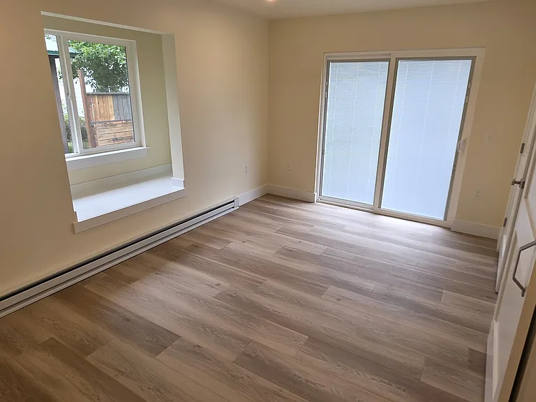 908 W Beall St — Photo 12