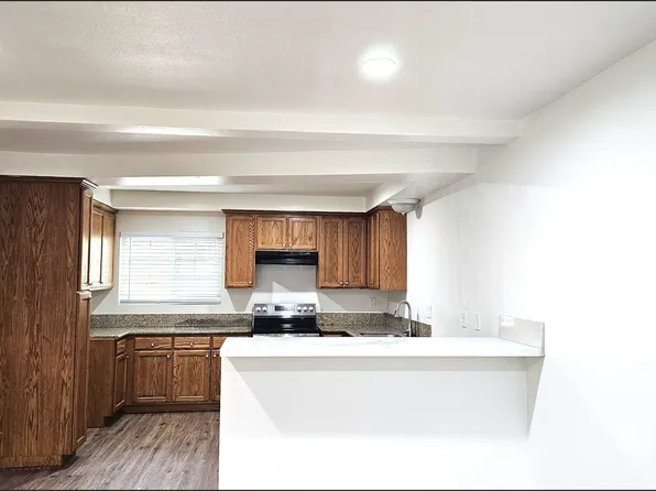 11516 Eucalyptus Ave, Hawthorne, CA 90250