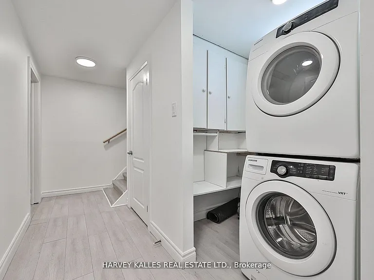 568 Northcliffe Blvd — Photo 39
