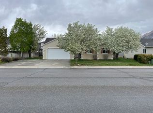 4624 W 9980 N, Cedar Hills, UT 84062