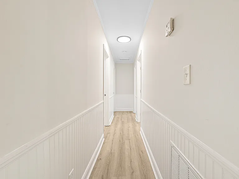 407 Veterans Dr — Photo 15