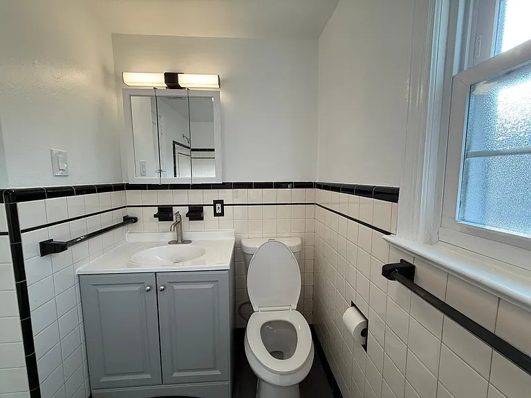2261 Mountain Ave — Photo 9