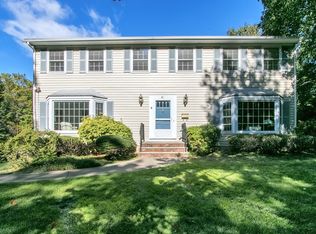 41 Sheri Dr, Allendale, NJ 07401
