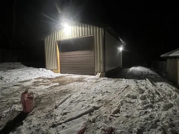 3832 W Main St, New Waterford, OH 44445