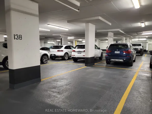 29 Queens Quay E #P3-138, Toronto, ON M5E 0A4