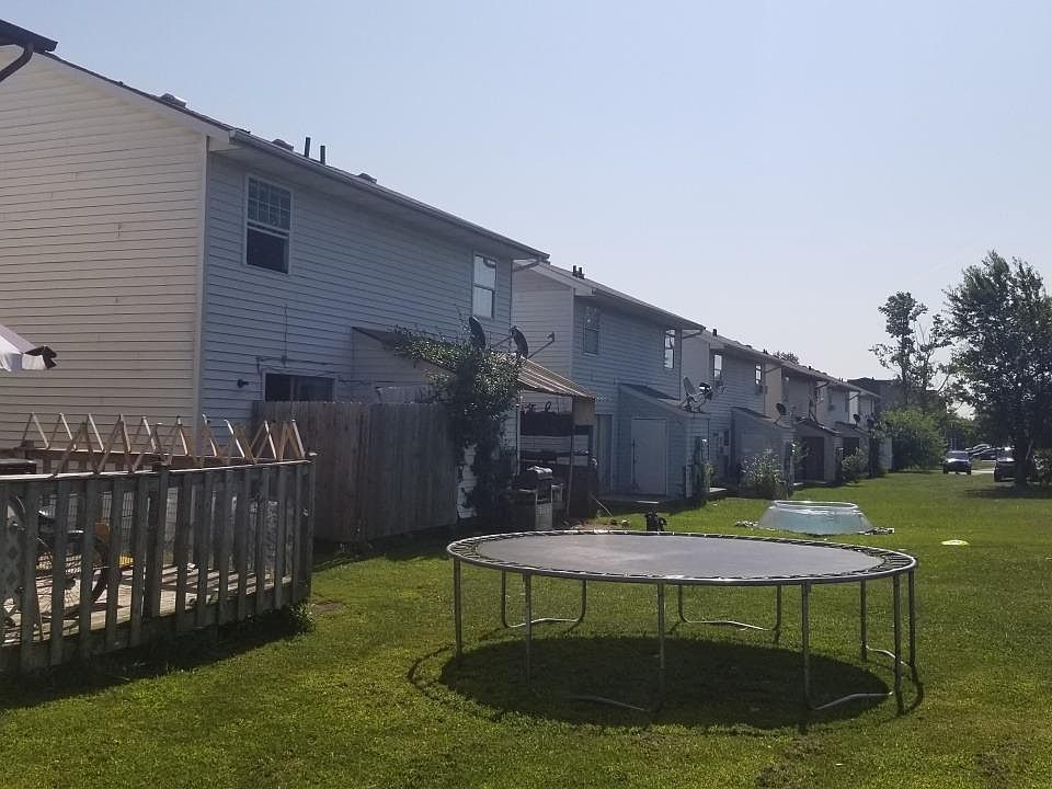 2nd image of 1685 Gerald Dr