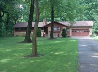 204 Taylor Rd, Barberton, OH 44203