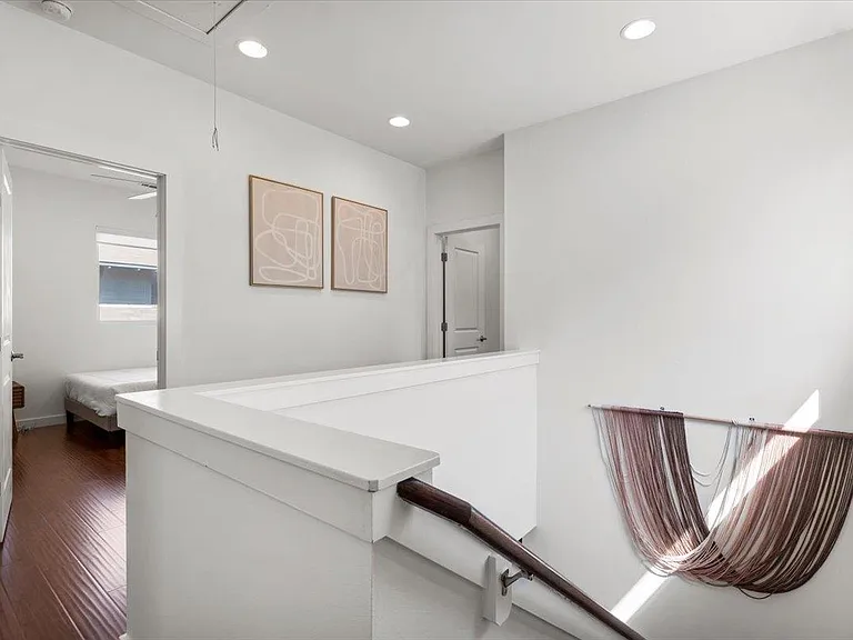 3505 Villa Ct #10 — Photo 17