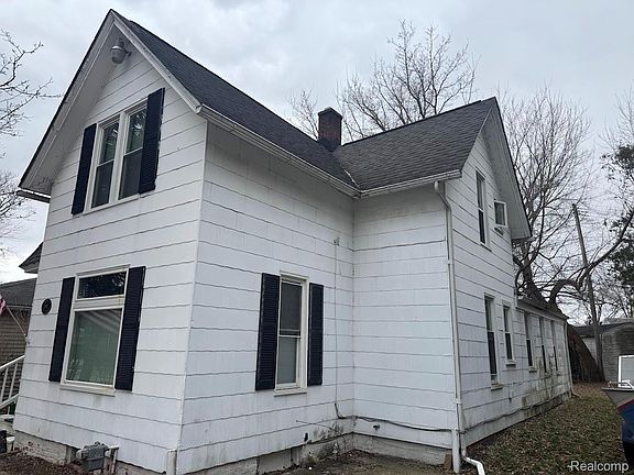 3rd image of 17 Stapleton St