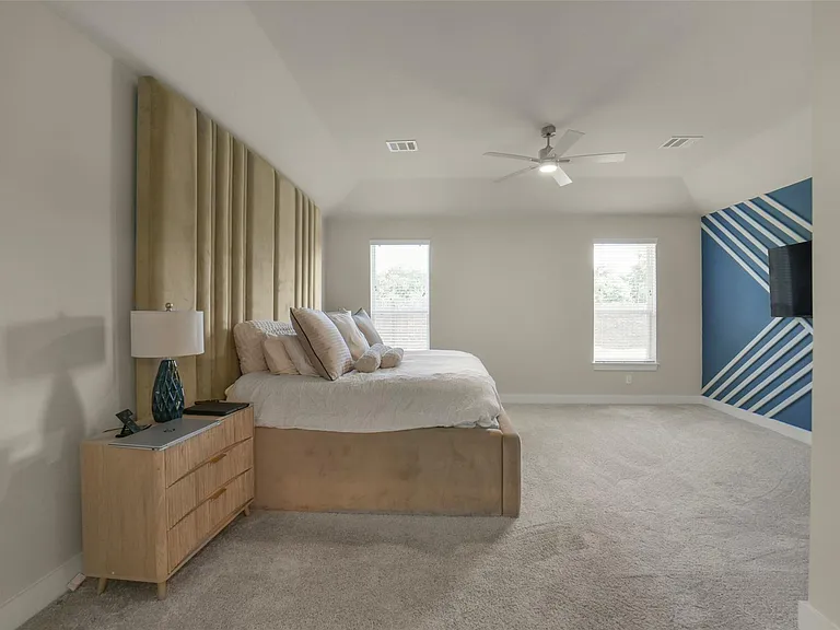 23610 Iris Field Ct — Photo 15