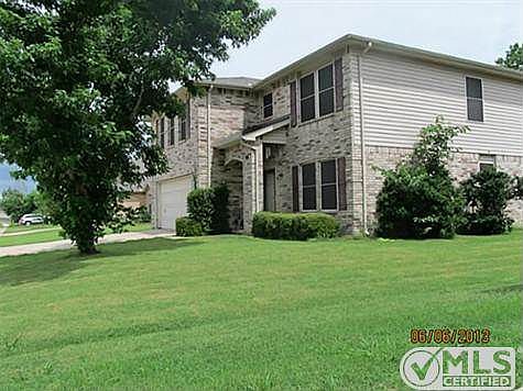 3rd image of 1108 Seneca Dr