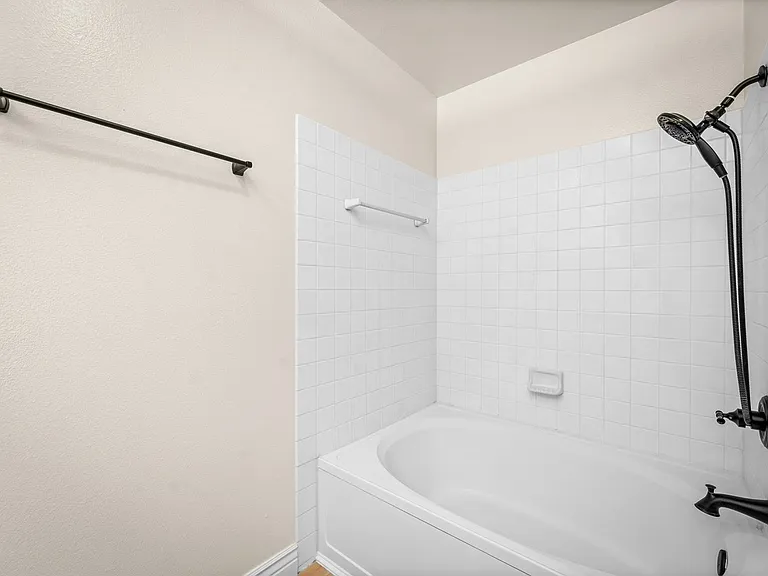 95-968 Wikao St #H102 — Photo 8