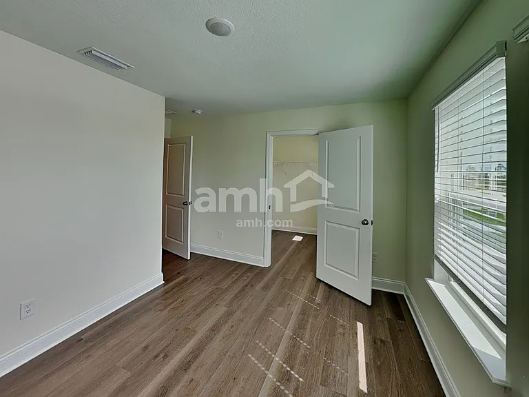 5666 Oesterle Rd — Photo 16