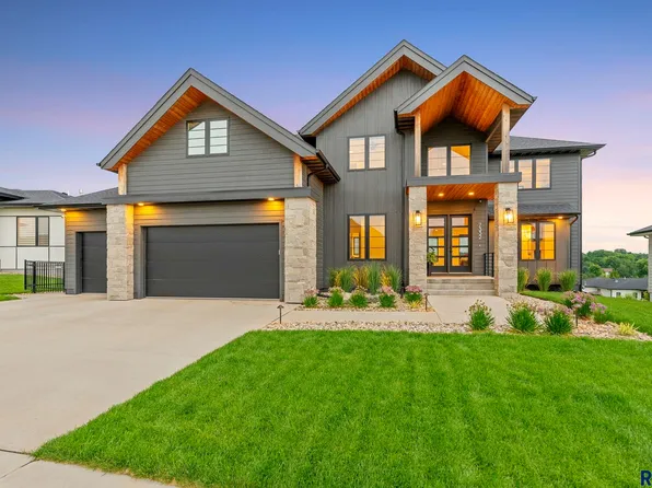 7332 E Twin Pines Ct, Sioux Falls, SD 57110