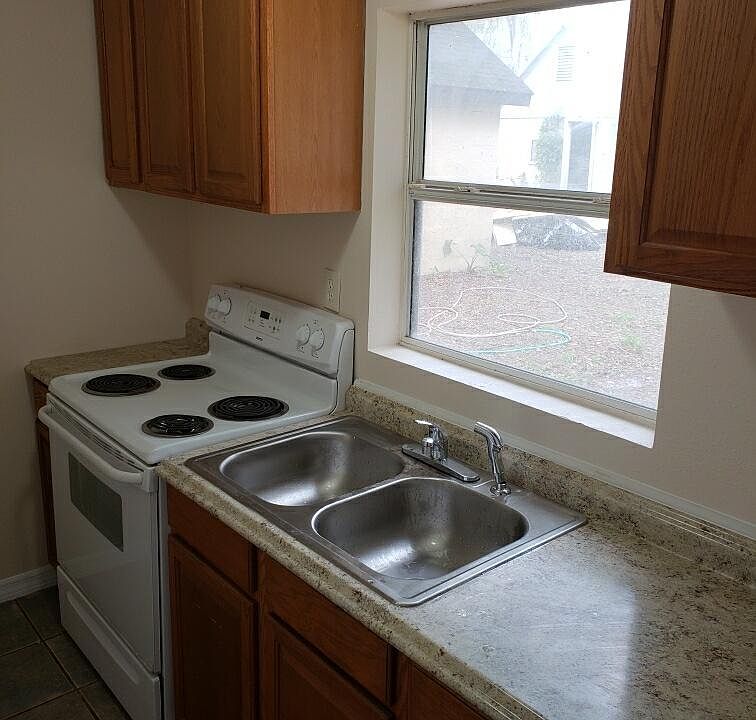 2nd image of 4831 9th St