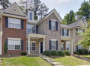 8468 Summerglen Cres, Charlotte, NC 28227