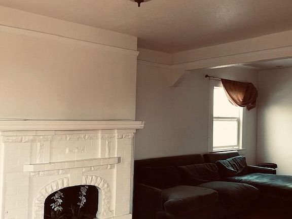 4th image of 301 San Diego Ave
