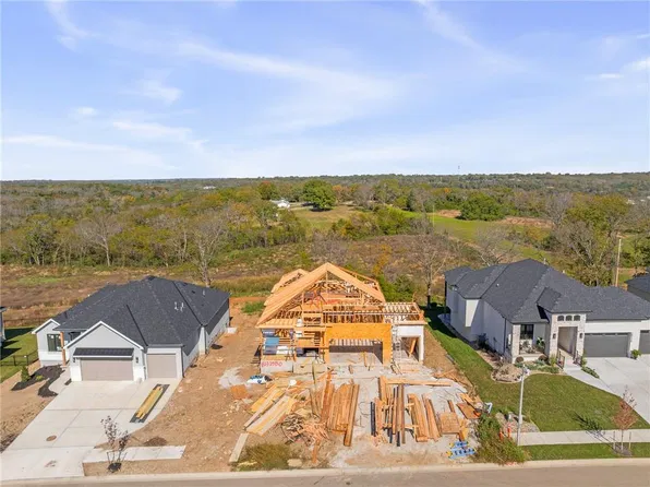 25150 W 141st Ter, Olathe, KS 66061