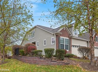 1500 Catalina Ln, Aurora, IL 60504