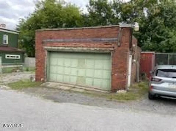 1609 18th Ave, Altoona, PA 16601