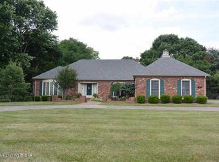 308 Edgewood Dr, Bardstown, KY 40004