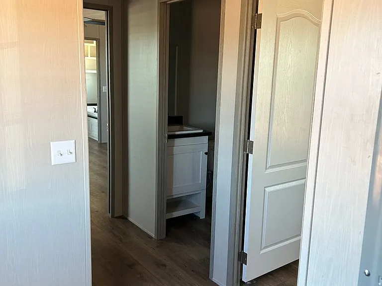 4435 Hayter Rd — Photo 4