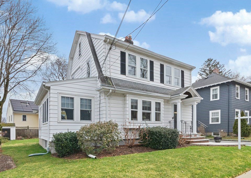 82 Mount Vernon St, Arlington, MA 02476 | Zillow