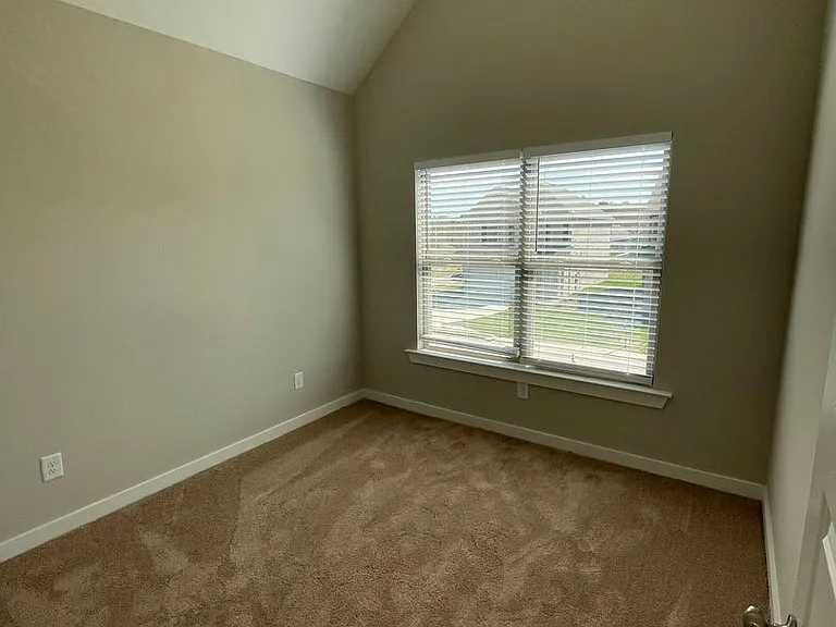 269 Shiloh Creek Dr — Photo 32