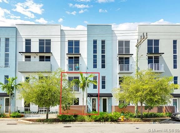 2nd image of 3455 NE 5th Ave #8
