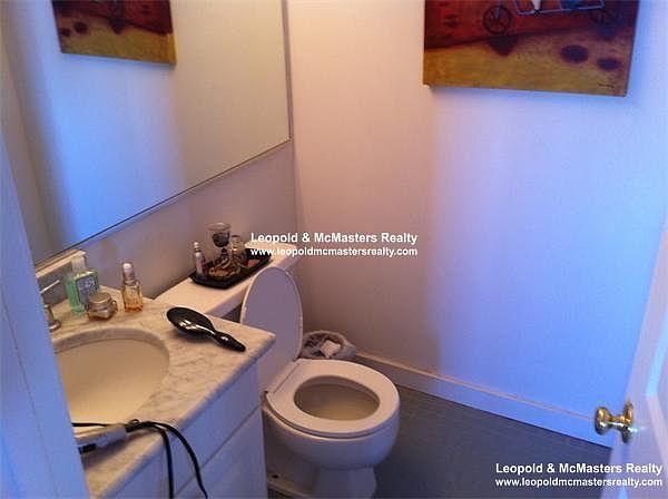 2nd image of 15-502 N Beacon St