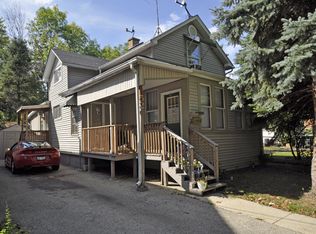 526 N County St, Waukegan, IL 60085