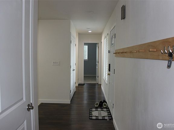 5th image of 18817 SE 271st Place
