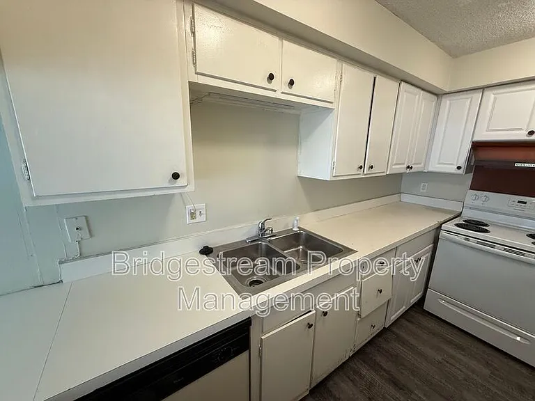 519 Heather Dr #1C — Photo 7