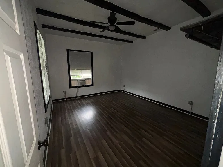 113 N 20th St — Photo 7
