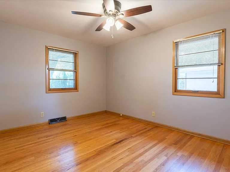 7221 Lexington Ave — Photo 18