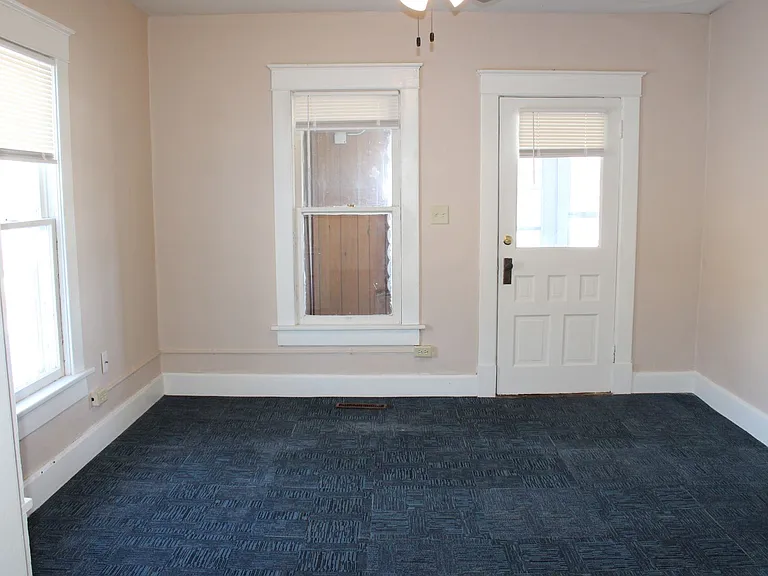 715 N 4th St — Photo 3
