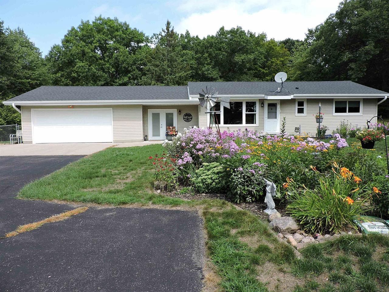 200895 ZIGGY DRIVE, Rosholt, WI 54473 MLS 22233829 Zillow